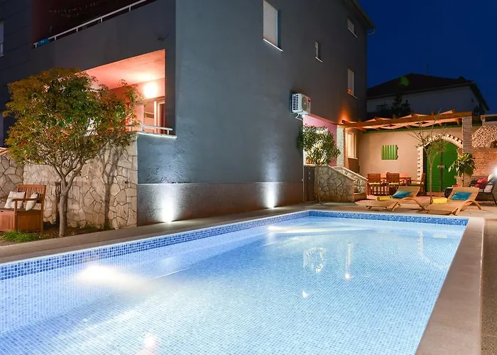Sima- Luxury With Private Pool Zadar