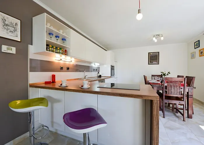 Sima- Luxury With Private Pool Lejlighed