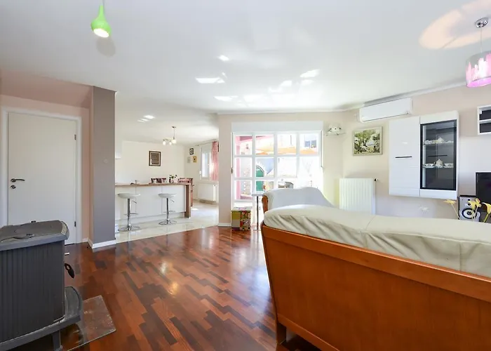 Sima- Luxury With Private Pool Zadar