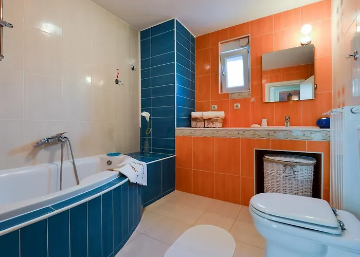 Sima- Luxury With Private Pool