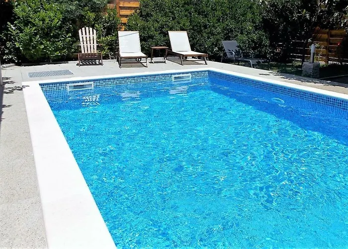Sima- Luxury With Private Pool Appartement *