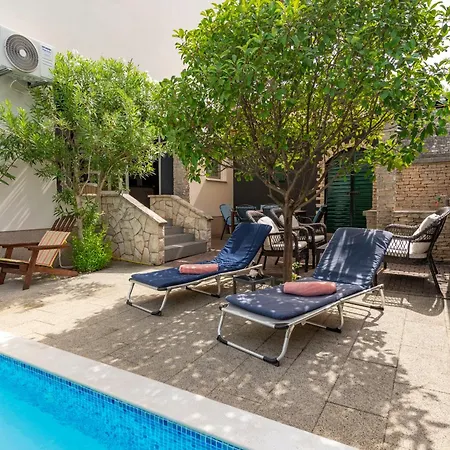 Apartmán Sima- Luxury With Private Pool Zadar