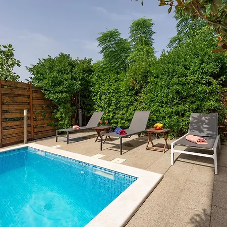 Sima- Luxury With Private Pool Zadar