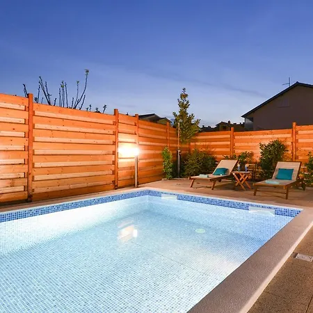 Sima- Luxury With Private Pool Apartamento Zadar