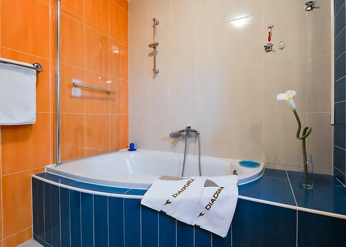 Sima- Luxury With Private Pool דירה זאדאר