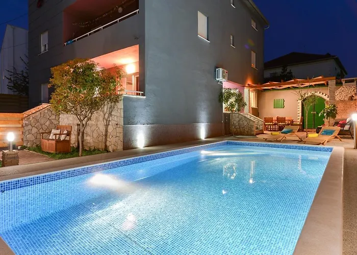 Sima- Luxury With Private Pool *